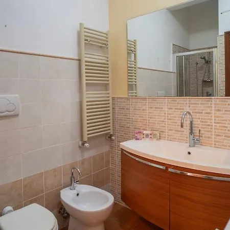 Apartment Hostfacile - Inglesi - 3 Bedrooms - Wifi *